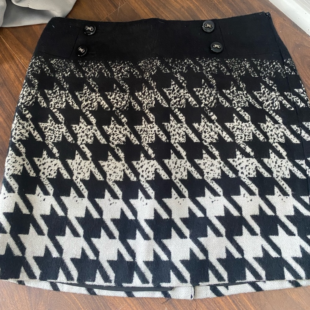 Women’s Skirt